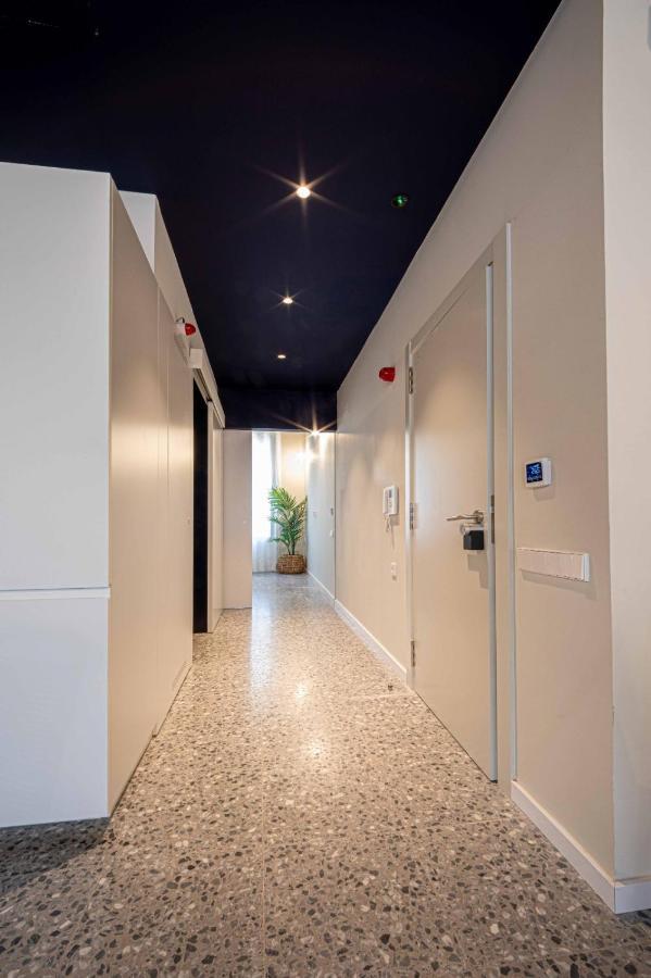 Barcelona Touch Apartments - Rosich L'Hospitalet de Llobregat Eksteriør bilde